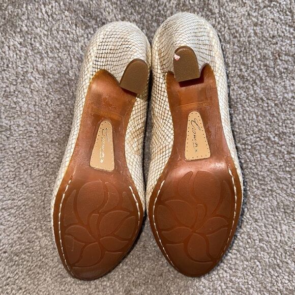 Crown by Born Snakeskin Block Heel Shoes! - Picture 6 of 7